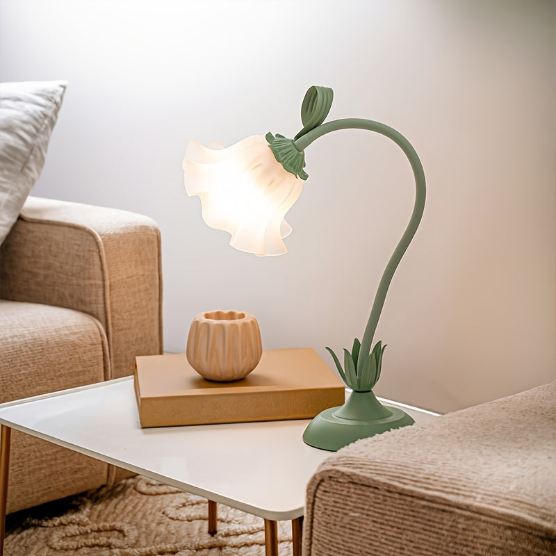 Floral Table Lamp USB Powered - Flower Shade Accent Light for Bedroom, Living Room, Reading Corner, Romantic Soft Glow