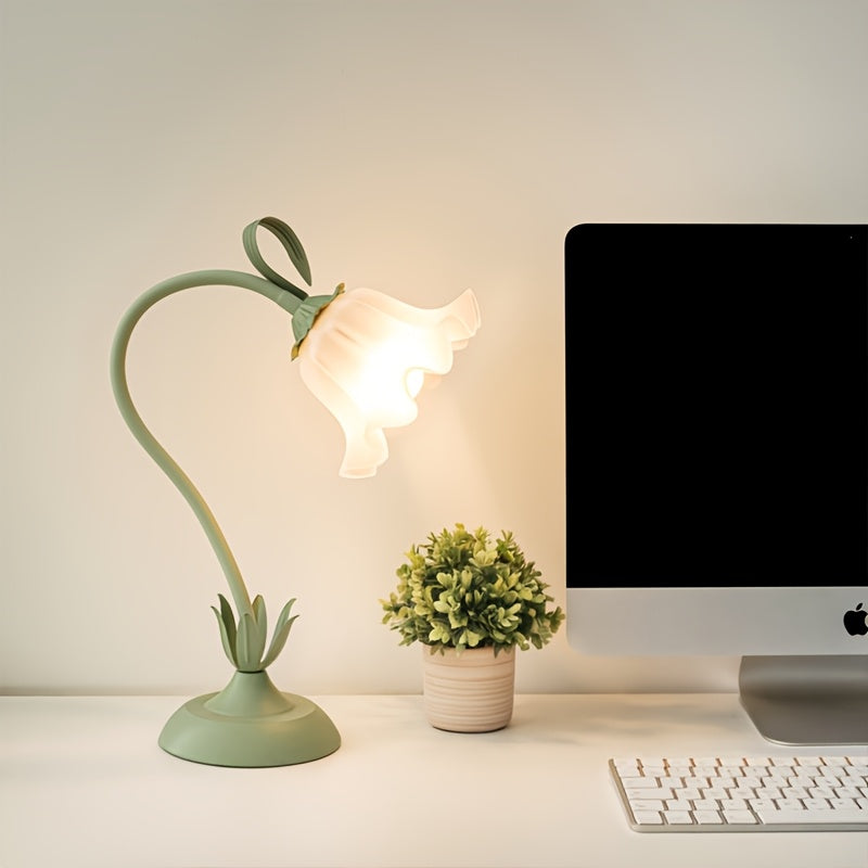 Floral Table Lamp USB Powered - Flower Shade Accent Light for Bedroom, Living Room, Reading Corner, Romantic Soft Glow