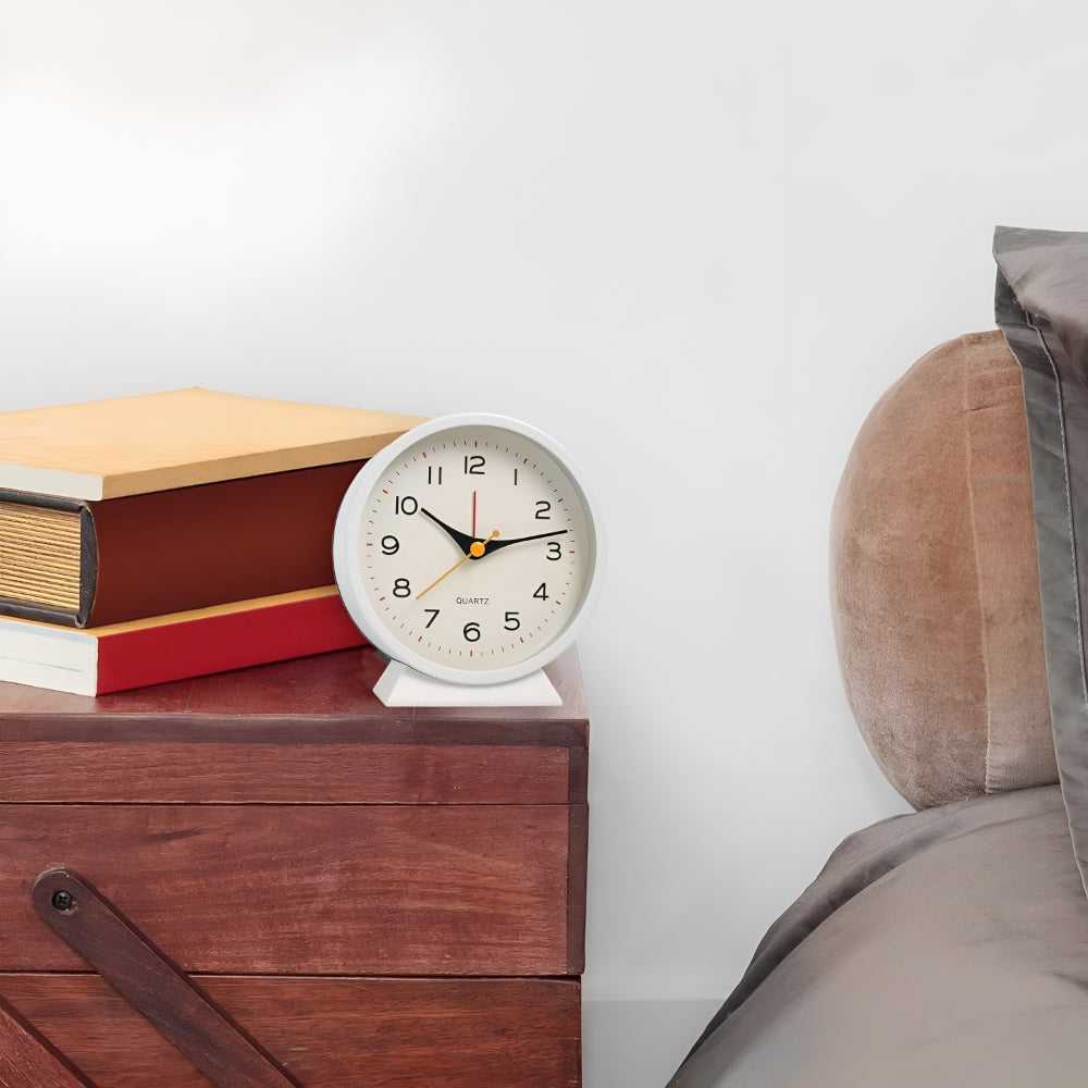 Alarm Clock Silent Quartz Vintage Table Clock