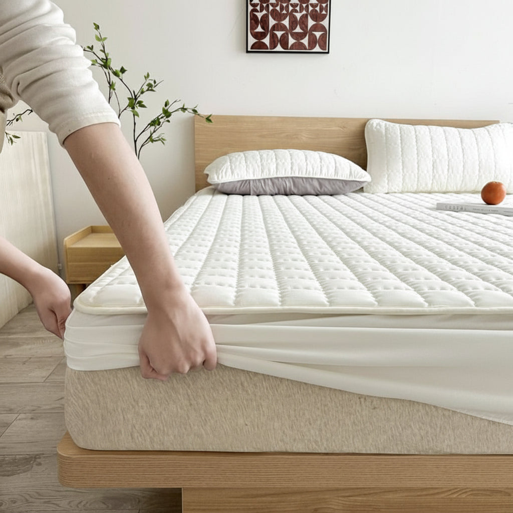 Waterproof Mattress Protector - Breathable Soft Fabric Fitted Bed Cover for Spills, Kids, Guest Room, Deep Pocket Fit