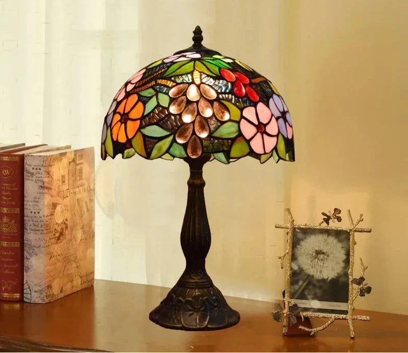 Retro Shell Table Lamp