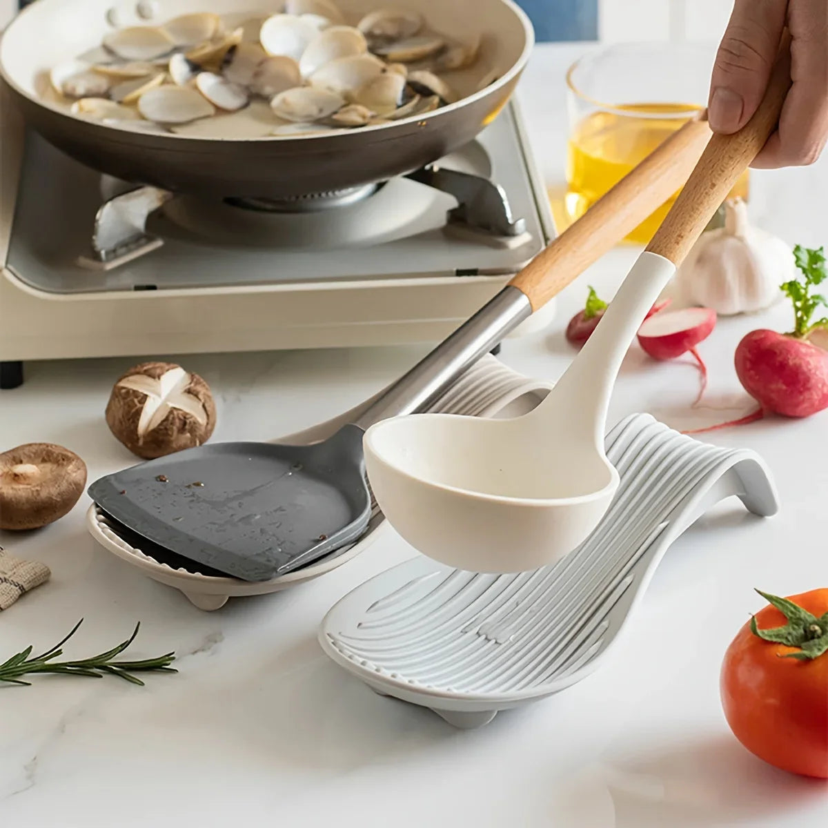 Heat-Resistant Silicone Spoon Rest & Utensil Holder