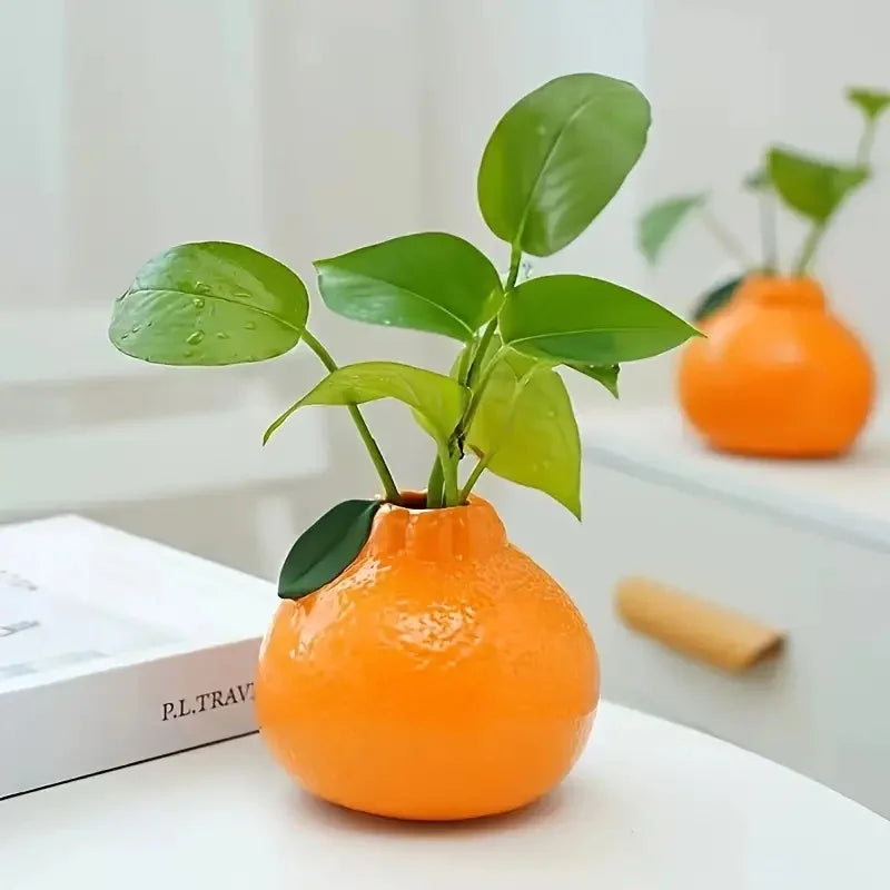 Fashionable Orange Design Ceramic Vase