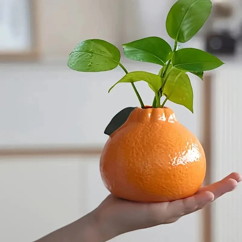 Fashionable Orange Design Ceramic Vase